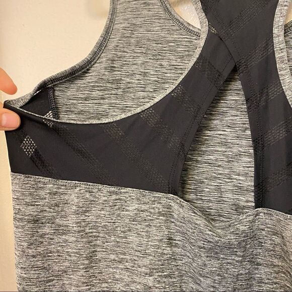 Champion women’s activewear athletic gray cross back workout tank size M/L - Picture 8 of 11